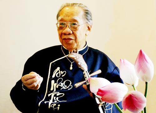 Great master of Vietnamese traditional music Tran Van Khe passed away