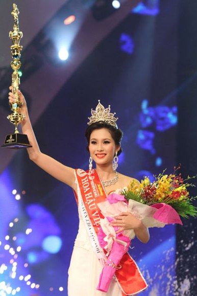 The 14 beauty queens of Vietnam