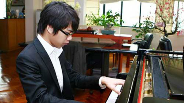 Young piano talent, Hoa Binh Concert, Polish artists