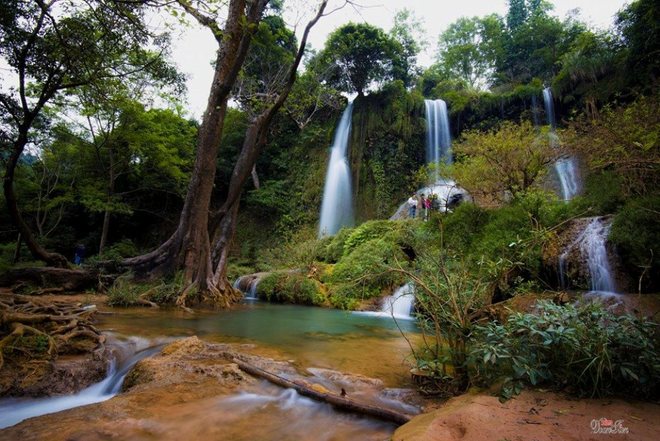 Dai Yem waterfalls in Moc Chau