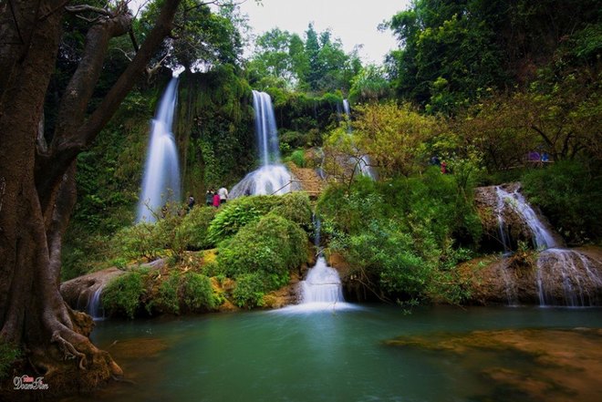 Dai Yem waterfalls in Moc Chau