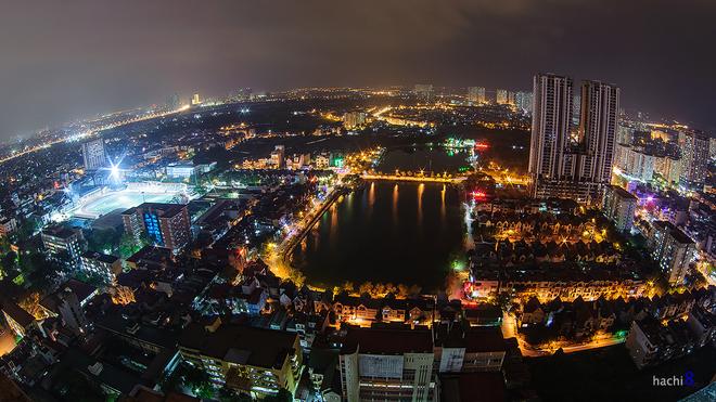 Hanoi at the light-up moment