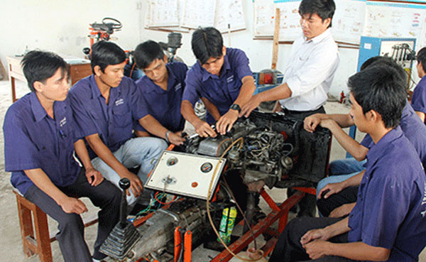 MOLISA, Vietnamese labourers, shipbuilding sector, improve vocational skills