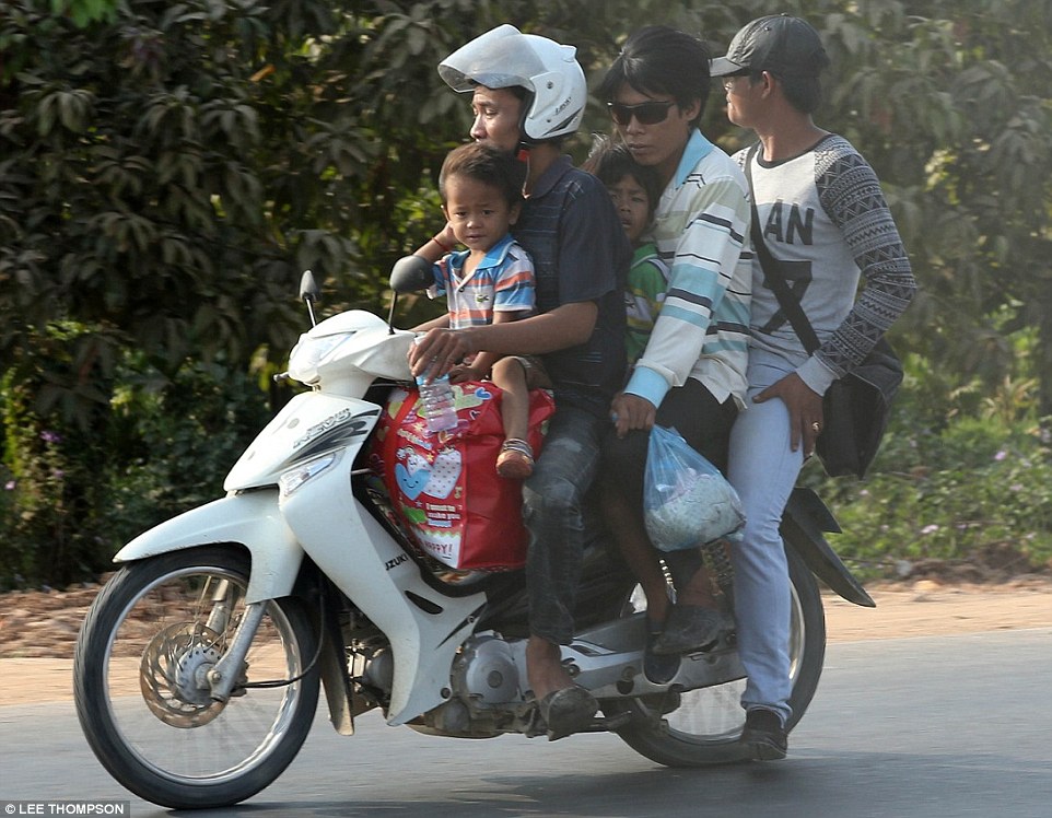 Unique VN vehicles through the lens of foreign photographers