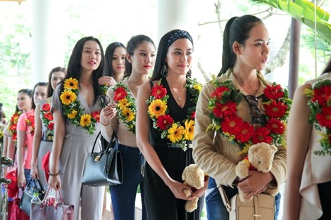 Miss Universe Vietnam contestants in daily outfits