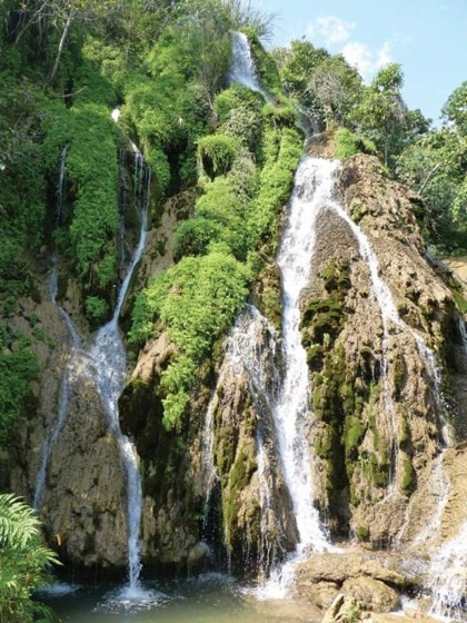 Discover beautiful waterfalls in Hoa Binh