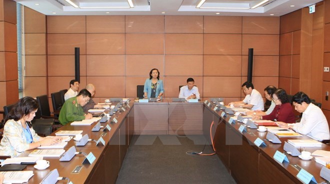 Lawmakers discuss draft documents submitted to Party Congress, South Africa happy about Vietnam’s achievements, Tuyen Quang asked to develop tourism into key economic driver, Thua Thien – Hue asked to adjust mindset for growth