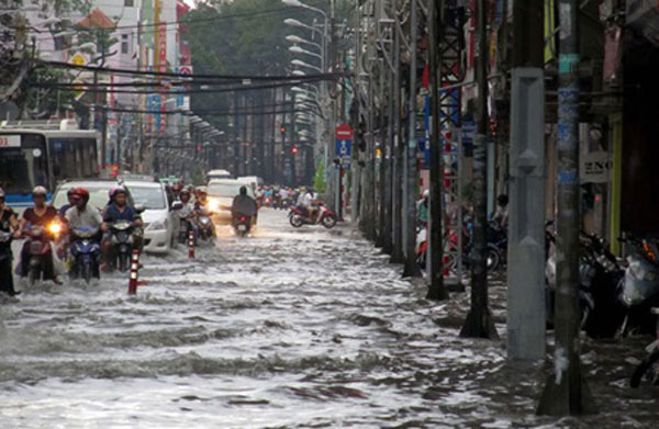 Flooding, HCMC citizens, control floods, anti-flooding works