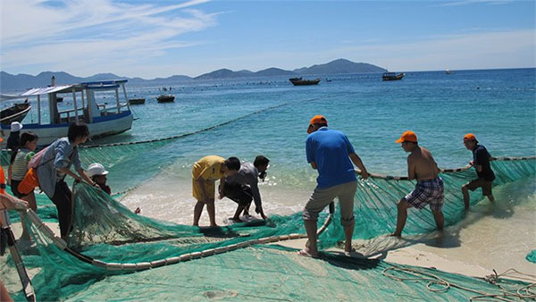 Nha Trang, Cam Ranh Bay, Binh Chau Beach, BBQ seafood, Vietnam economy, Vietnamnet bridge, English news about Vietnam, Vietnam news, news about Vietnam, English news, Vietnamnet news, latest news on Vietnam, Vietnam