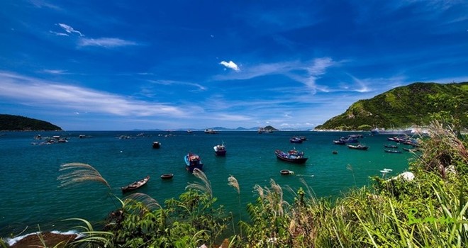 10 top destinations in central Vietnam, vung ro, vuc phun, pu mat, ba na, Vietnam guide, Vietnam airlines, Vietnam tour, tour Vietnam, Hanoi, ho chi minh city, Saigon, travelling to Vietnam, Vietnam travelling, Vietnam travel, vn news