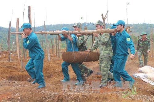 Two massive bombs defused in Dak Nong province, Vietnam’s market fire in Laos costs estimated $8 mln in damage, Southern & Central Highlands enter rainy season, Food inspections having impact in Hanoi
