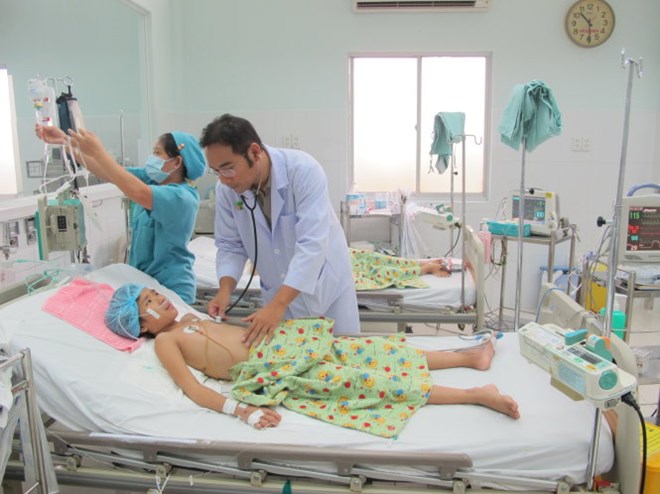 Ben Tre: 872 cases of dengue fever recorded in six months, HCM City approves anti-poverty programme, PM urges further press renovation, VFF leader meets pilot in SU30 MK2 accident, Hospitals fail to gain effective IT access