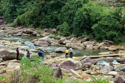 Quang Ninh, Khe Van Waterfall, attractive destination, Vietnam economy, Vietnamnet bridge, English news about Vietnam, Vietnam news, news about Vietnam, English news, Vietnamnet news, latest news on Vietnam, Vietnam