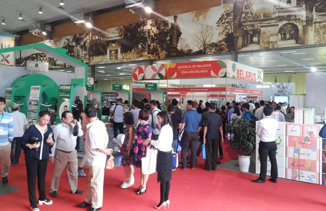 Vietnam Expo 2016 to be held in HCM City, Vietnam light industry park to be set up in Moscow, Work starts on TH True Milk complex in Russia, European businesses upbeat about Vietnamese market