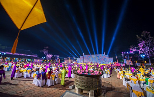 Hue treats visitors to royal banquet, travel news, Vietnam guide, Vietnam airlines, Vietnam tour, tour Vietnam, Hanoi, ho chi minh city, Saigon, travelling to Vietnam, Vietnam travelling, Vietnam travel, vn news