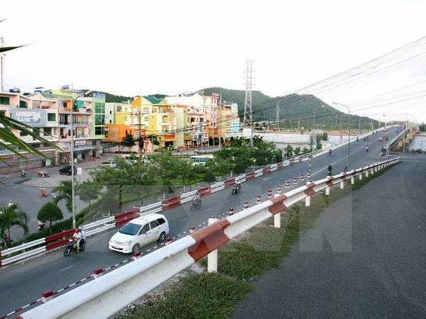 The Department of Planning and Investment of the Mekong Delta province of Kien Giang has announced that from now until 2020 the province will mobilise 255 trillion VND (11.4 billion USD) for infrastructure development., social news, vietnamnet bridge, eng