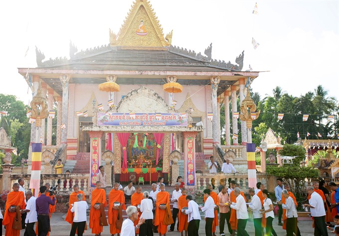 Khmer New Year Festival wishes for lucks, entertainment events, entertainment news, entertainment activities, what’s on, Vietnam culture, Vietnam tradition, vn news, Vietnam beauty, news Vietnam, Vietnam news, Vietnam net news, vietnamnet news, vietnamnet