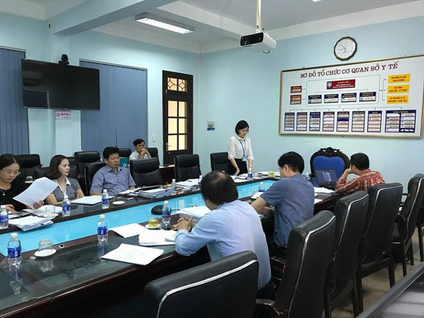 Hoa Binh General Hospital, eight dialysis deaths, Hospital director suspended, Vietnam economy, Vietnamnet bridge, English news about Vietnam, Vietnam news, news about Vietnam, English news, Vietnamnet news, latest news on Vietnam, Vietnam