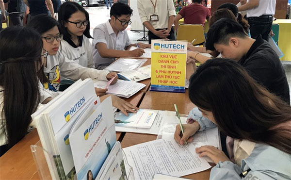 University entrance exam, record scores, regulation specifies priority policy, Vietnam economy, Vietnamnet bridge, English news about Vietnam, Vietnam news, news about Vietnam, English news, Vietnamnet news, latest news on Vietnam, Vietnam