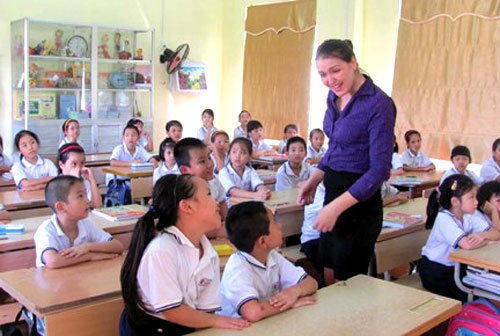 English teachers, learning a foreign language, Vietnam economy, Vietnamnet bridge, English news about Vietnam, Vietnam news, news about Vietnam, English news, Vietnamnet news, latest news on Vietnam, Vietnam