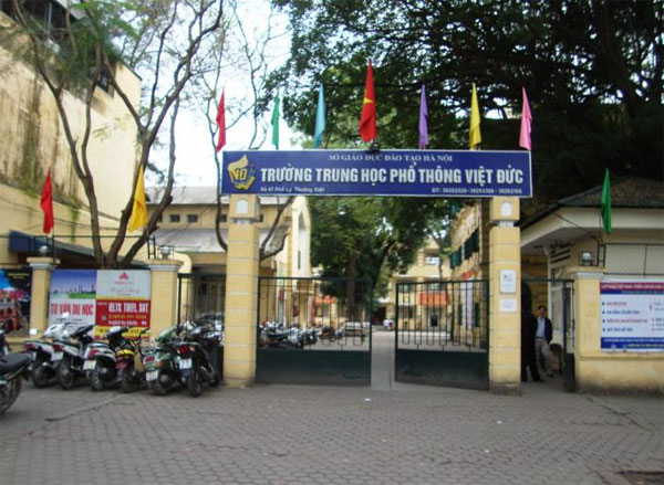 Viet Duc High School, principal’s hip-hop dance, Vietnam economy, Vietnamnet bridge, English news about Vietnam, Vietnam news, news about Vietnam, English news, Vietnamnet news, latest news on Vietnam, Vietnam