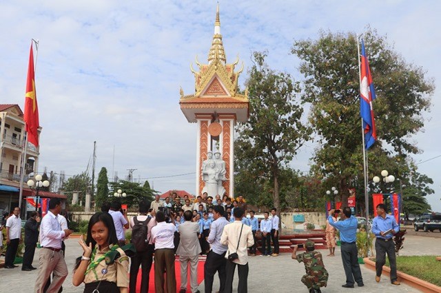 Another Vietnam-Cambodia Friendship Monument inaugurated, Xi’s Vietnam visit highlighted in Chinese media, 50 interesting books to be introduced at Hanoi Book Street, Two schoolboys drown in Ha Tinh sea
