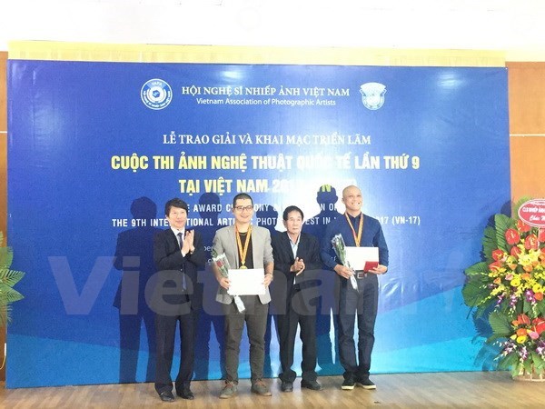 Awards of 9th Int’l Artistic Photo Contest in Vietnam presented, Vietnam, Italy agree to boost friendship, legislative ties, 99th Great Union Day of Romania marked in HCM City, HCM City cooperates with RoK to improve education quality