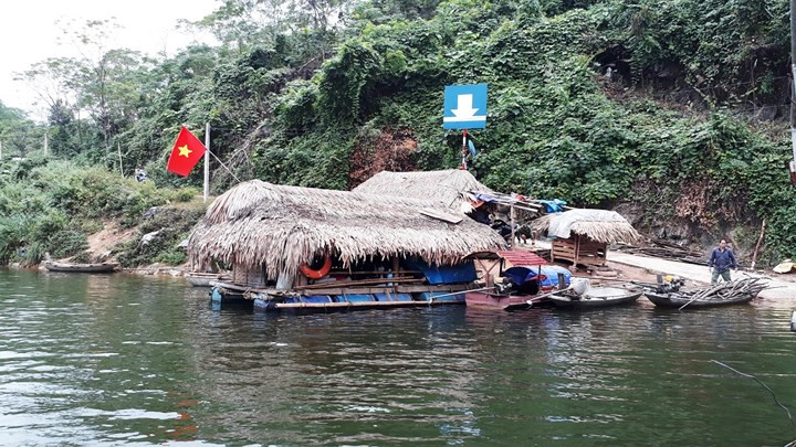 Floating season at Thac Ba Lake, travel news, Vietnam guide, Vietnam airlines, Vietnam tour, tour Vietnam, Hanoi, ho chi minh city, Saigon, travelling to Vietnam, Vietnam travelling, Vietnam travel, vn news