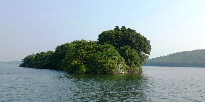 Floating season at Thac Ba Lake, travel news, Vietnam guide, Vietnam airlines, Vietnam tour, tour Vietnam, Hanoi, ho chi minh city, Saigon, travelling to Vietnam, Vietnam travelling, Vietnam travel, vn news