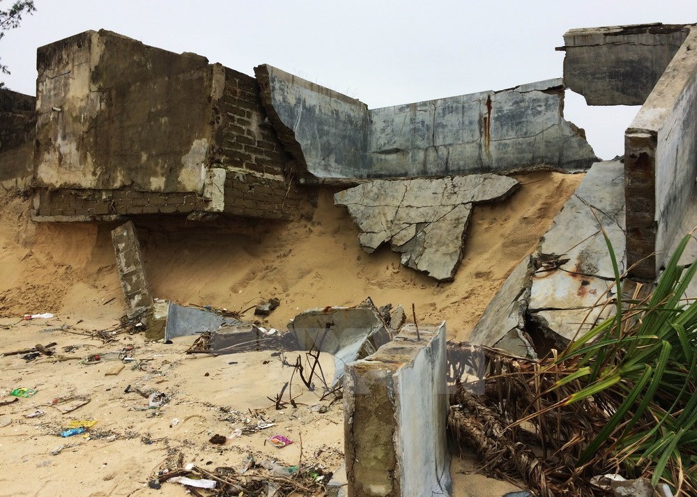 More severe coastal erosion spotted in Thua Thien - Hue, entertainment events, entertainment news, entertainment activities, what’s on, Vietnam culture, Vietnam tradition, vn news, Vietnam beauty, news Vietnam, Vietnam news, Vietnam net news, vietnamnet n