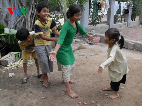 Folk games of the Cham people in Ninh Thuan, entertainment events, entertainment news, entertainment activities, what’s on, Vietnam culture, Vietnam tradition, vn news, Vietnam beauty, news Vietnam, Vietnam news, Vietnam net news, vietnamnet news, vietnam