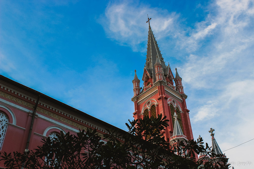 Visiting a 150-year-old pink church in Saigon, travel news, Vietnam guide, Vietnam airlines, Vietnam tour, tour Vietnam, Hanoi, ho chi minh city, Saigon, travelling to Vietnam, Vietnam travelling, Vietnam travel, vn news