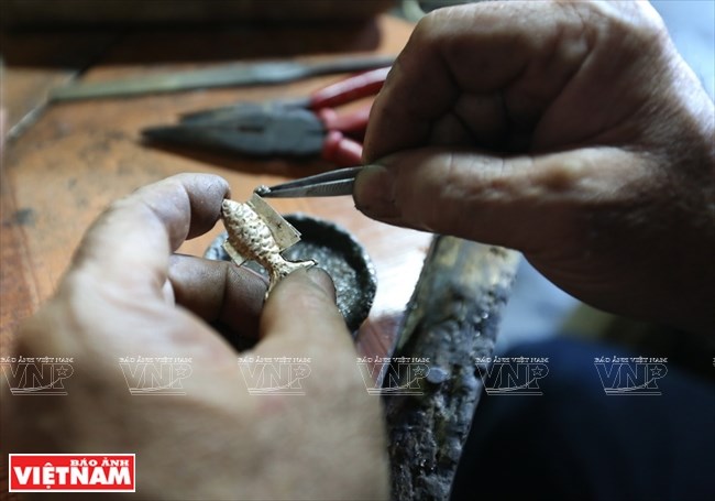 The last silver engraver on Po Ly Ngai mountain, entertainment events, entertainment news, entertainment activities, what’s on, Vietnam culture, Vietnam tradition, vn news, Vietnam beauty, news Vietnam, Vietnam news, Vietnam net news, vietnamnet news