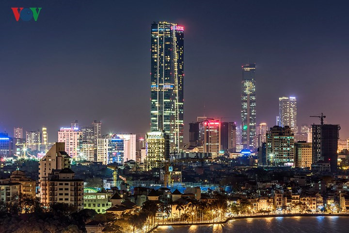 Hanoi shimmering in twinkle night lights, social news, vietnamnet bridge, english news, Vietnam news, news Vietnam, vietnamnet news, Vietnam net news, Vietnam latest news, vn news, Vietnam breaking news