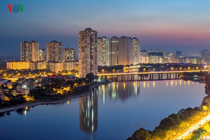 Hanoi shimmering in twinkle night lights, social news, vietnamnet bridge, english news, Vietnam news, news Vietnam, vietnamnet news, Vietnam net news, Vietnam latest news, vn news, Vietnam breaking news