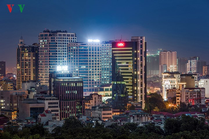 Hanoi shimmering in twinkle night lights, social news, vietnamnet bridge, english news, Vietnam news, news Vietnam, vietnamnet news, Vietnam net news, Vietnam latest news, vn news, Vietnam breaking news