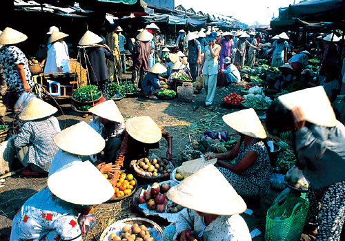 A visit to Dong Ba Market in Hue, travel news, Vietnam guide, Vietnam airlines, Vietnam tour, tour Vietnam, Hanoi, ho chi minh city, Saigon, travelling to Vietnam, Vietnam travelling, Vietnam travel, vn news