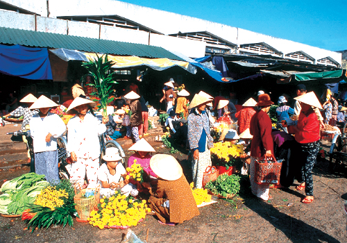 A visit to Dong Ba Market in Hue, travel news, Vietnam guide, Vietnam airlines, Vietnam tour, tour Vietnam, Hanoi, ho chi minh city, Saigon, travelling to Vietnam, Vietnam travelling, Vietnam travel, vn news