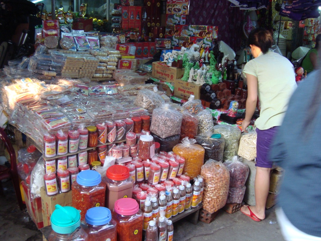 A visit to Dong Ba Market in Hue, travel news, Vietnam guide, Vietnam airlines, Vietnam tour, tour Vietnam, Hanoi, ho chi minh city, Saigon, travelling to Vietnam, Vietnam travelling, Vietnam travel, vn news