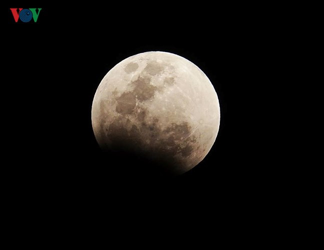 Best pictures of super blue blood moon in HCM City, IT news, sci-tech news, vietnamnet bridge, english news, Vietnam news, news Vietnam, vietnamnet news, Vietnam net news, Vietnam latest news, Vietnam breaking news, vn news