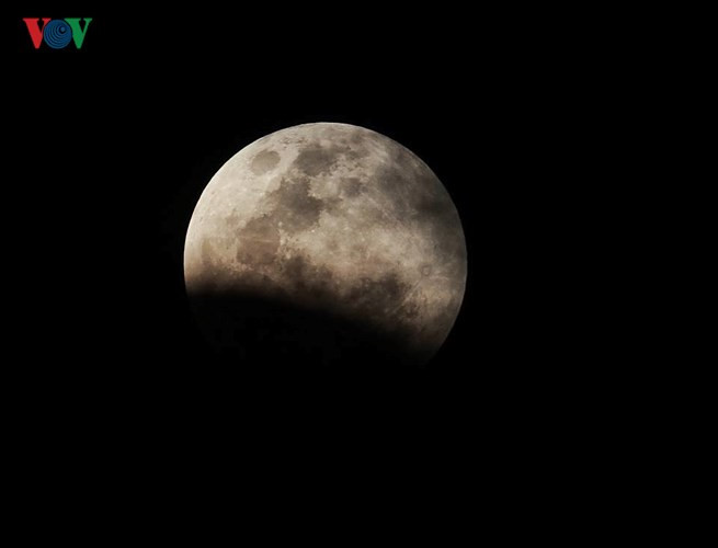 Best pictures of super blue blood moon in HCM City, IT news, sci-tech news, vietnamnet bridge, english news, Vietnam news, news Vietnam, vietnamnet news, Vietnam net news, Vietnam latest news, Vietnam breaking news, vn news