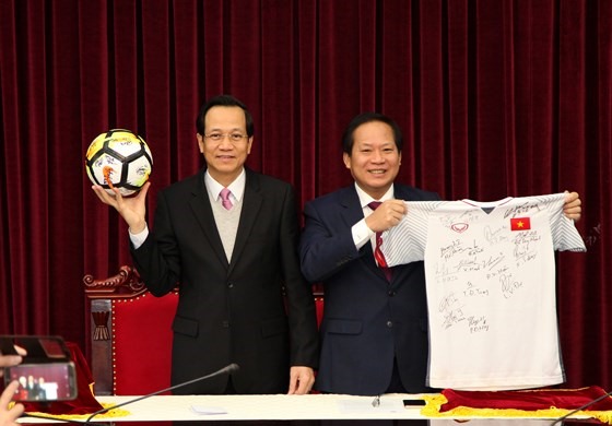 U23’s ball, jersey to be auctioned, Sports news, football, Vietnam sports, vietnamnet bridge, english news, Vietnam news, news Vietnam, vietnamnet news, Vietnam net news, Vietnam latest news, vn news, Vietnam breaking news