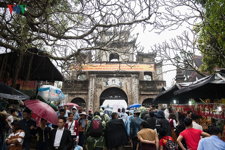 Huong Pagoda Festival opens, entertainment events, entertainment news, entertainment activities, what’s on, Vietnam culture, Vietnam tradition, vn news, Vietnam beauty, news Vietnam, Vietnam news, Vietnam net news, vietnamnet news, vietnamnet bridge