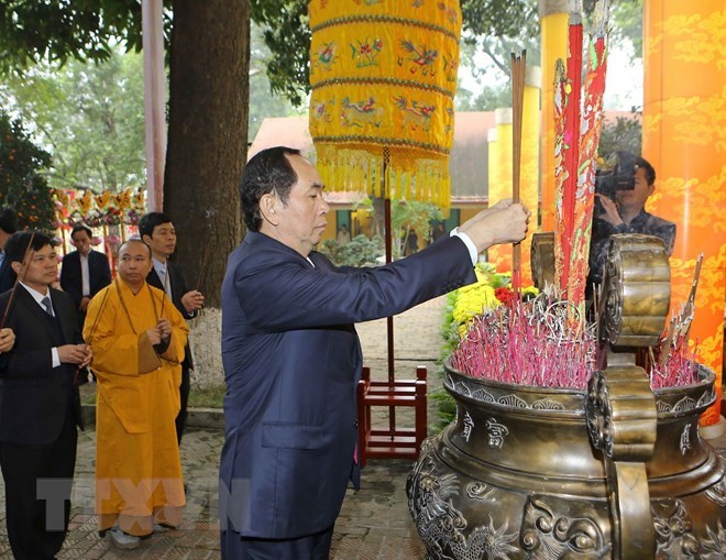 VN leaders send congratulatory messages to Australia on 45-year ties, President offers incense at spring festival in Thang Long citadel, Jamaica leaders affirm willingness to develop ties with Vietnam