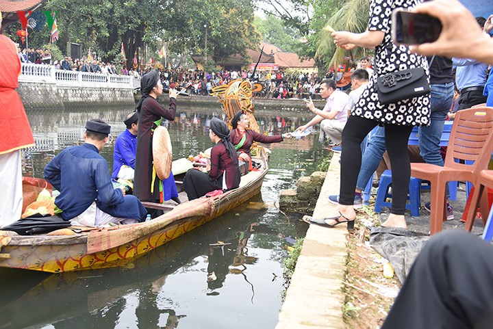 Thousands attend Lim festival in Bac Ninh, entertainment events, entertainment news, entertainment activities, what’s on, Vietnam culture, Vietnam tradition, vn news, Vietnam beauty, news Vietnam, Vietnam news, Vietnam net news, vietnamnet news, vietnamne