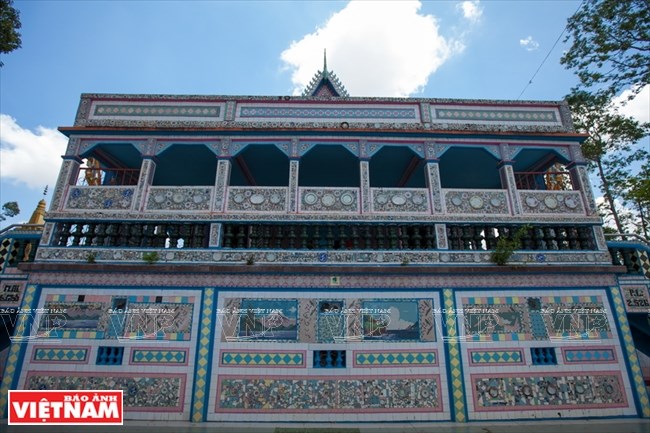 Chen Kieu Pagoda, Khmer's fantastic ornamentation, travel news, Vietnam guide, Vietnam airlines, Vietnam tour, tour Vietnam, Hanoi, ho chi minh city, Saigon, travelling to Vietnam, Vietnam travelling, Vietnam travel, vn news