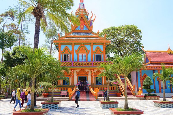 A glimpse of Khmer pagodas in Soc Trang, travel news, Vietnam guide, Vietnam airlines, Vietnam tour, tour Vietnam, Hanoi, ho chi minh city, Saigon, travelling to Vietnam, Vietnam travelling, Vietnam travel, vn news