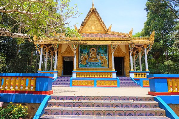 A glimpse of Khmer pagodas in Soc Trang, travel news, Vietnam guide, Vietnam airlines, Vietnam tour, tour Vietnam, Hanoi, ho chi minh city, Saigon, travelling to Vietnam, Vietnam travelling, Vietnam travel, vn news