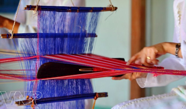 My nghiep village, Discovering oldest brocade weaving village in Ninh Thuan, travel news, Vietnam guide, Vietnam airlines, Vietnam tour, tour Vietnam, Hanoi, ho chi minh city, Saigon, travelling to Vietnam, Vietnam travelling, Vietnam travel, vn news