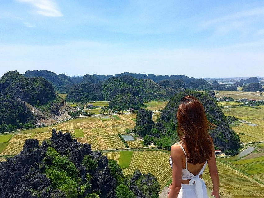 Hang Mua - panorama for kings in Trang An, Ninh binh travel, tam coc-bich dong, travel news, Vietnam guide, Vietnam airlines, Vietnam tour, tour Vietnam, Hanoi, ho chi minh city, Saigon, travelling to Vietnam, Vietnam travelling, Vietnam travel, vn news